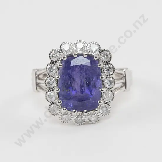 14ct White Gold 17Stone Diamond and Tanzanite Cluster Ring