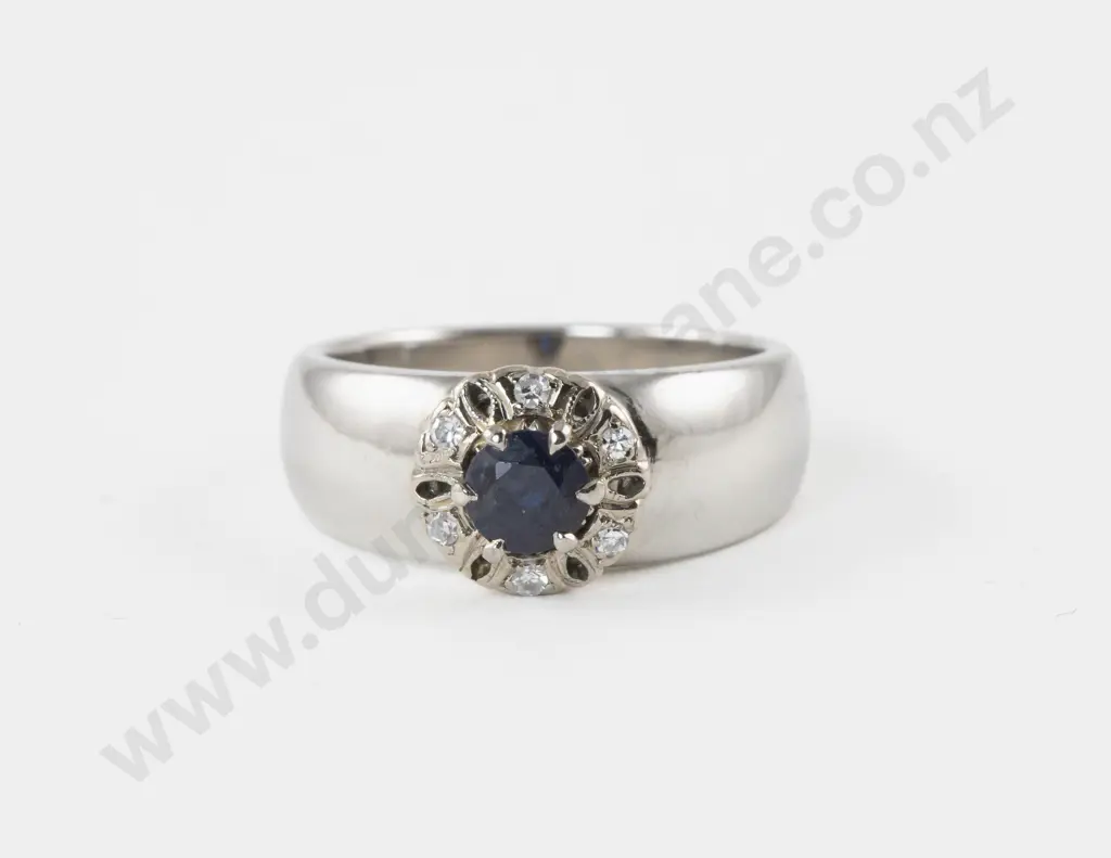 18ct White Gold and Platinum Diamond and Sapphire Cluster Ring Image 1++