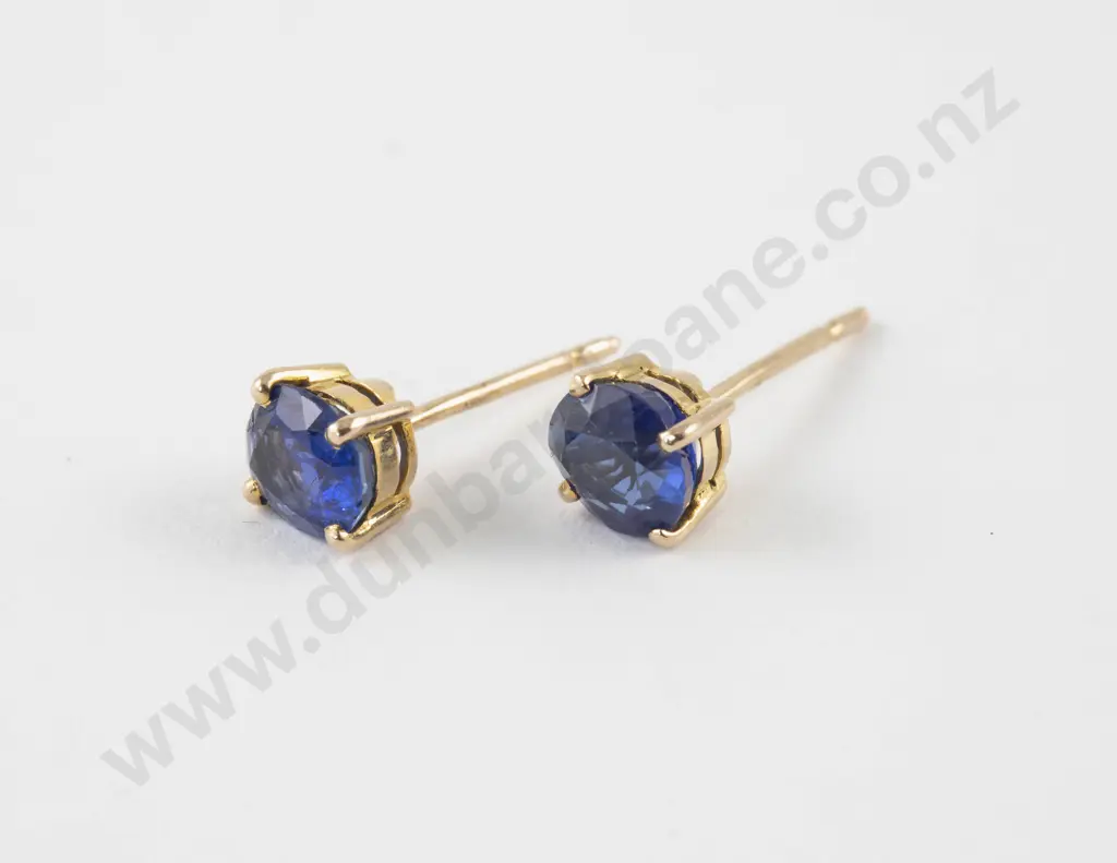 Pair 18ct Single Stone Sapphire Stud Earrings Image 1++