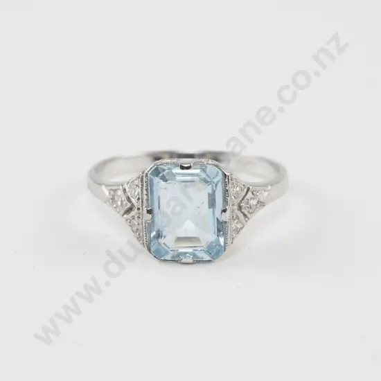 18ct White Gold Seven Stone Diamond and Aquamarine Dress Ring