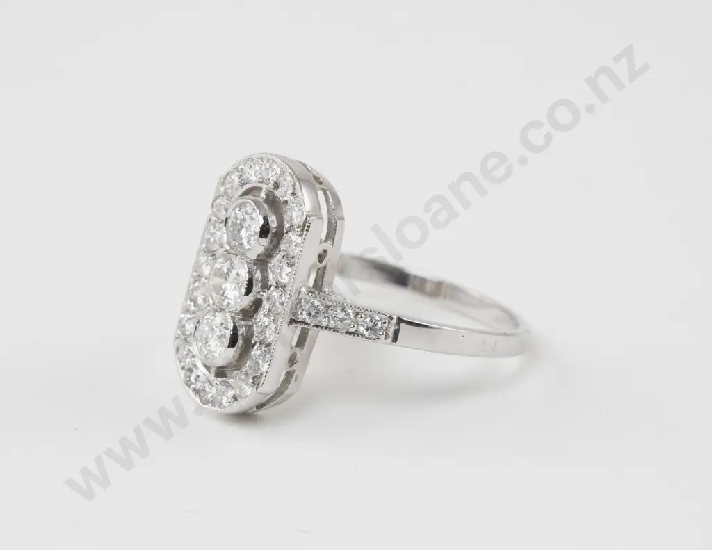 Art Deco Style 18ct White Gold 29Stone Diamond Ring Image 1++