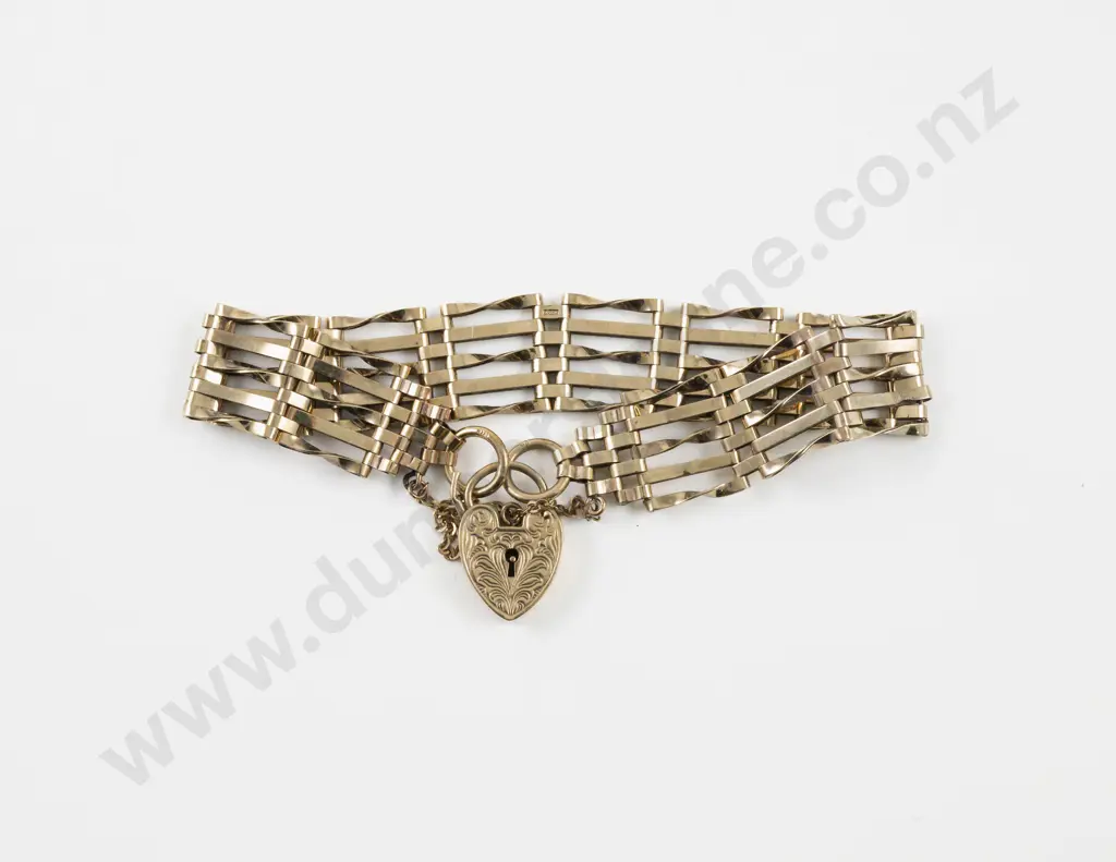 9ct Fancy Rail Link Bracelet Image 1++