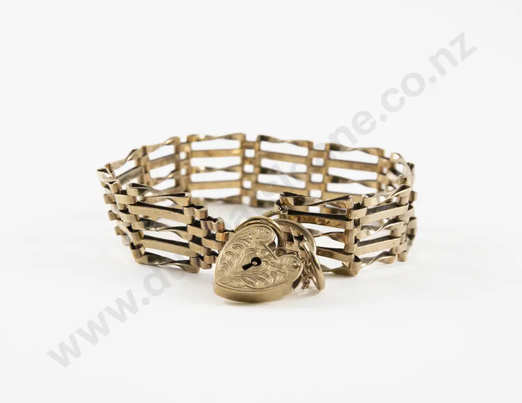 9ct Fancy Rail Link Bracelet Image 1++