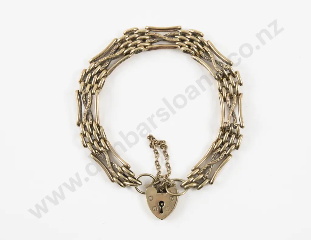9ct Fancy Rail Link Bracelet Image 1++