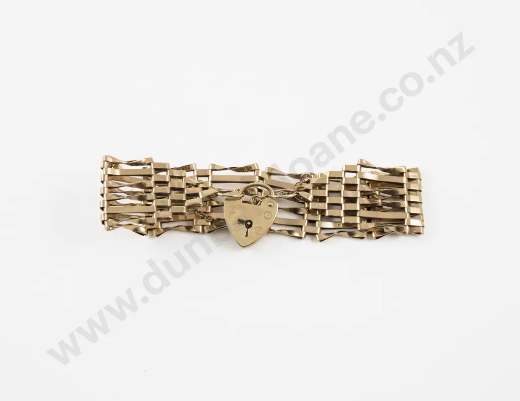 9ct Fancy Rail Link Bracelet Image 1++