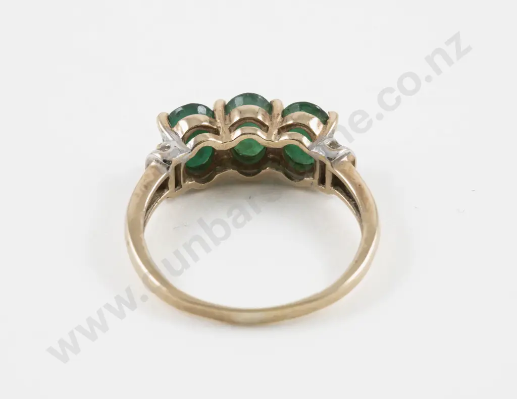 9ct Three Stone Emerald Ring Image 1++