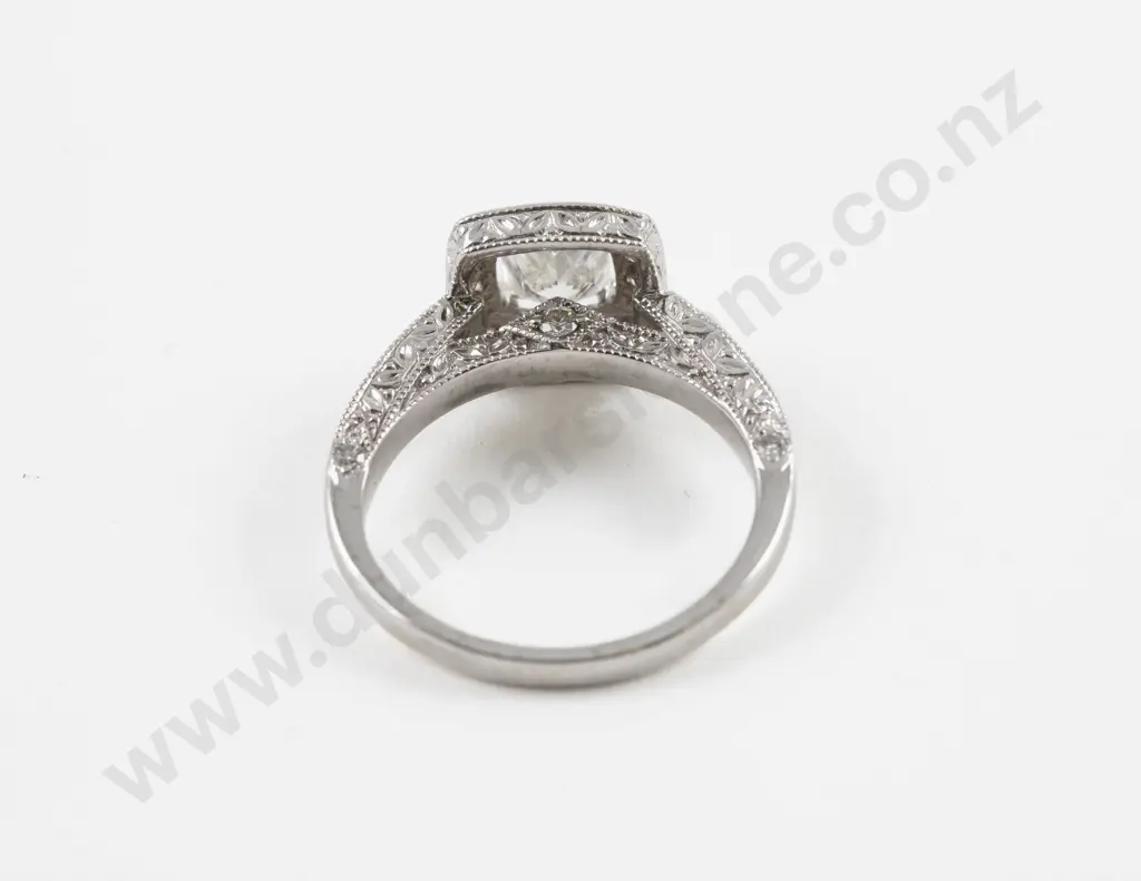 14ct White Gold 35Stone Diamond Cluster Ring Image 1++