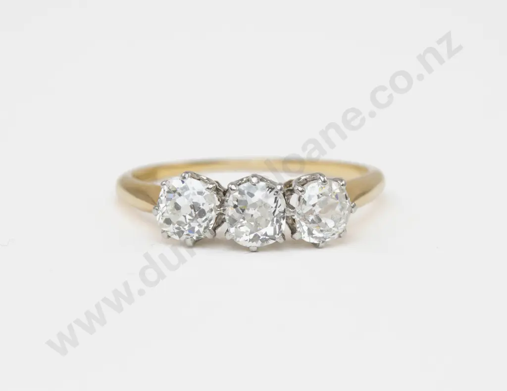 18ct Three Stone Dimaond Ring Image 1++