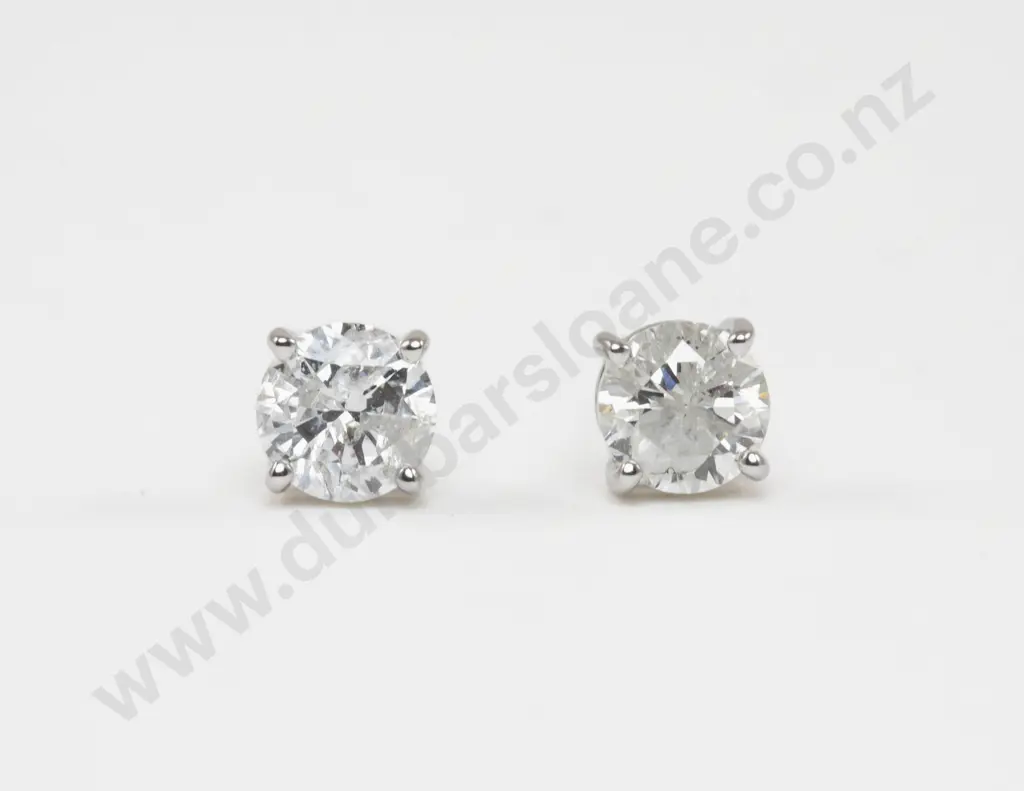 14ct White Gold Single Stone Diamond Stud Earrings Image 1++