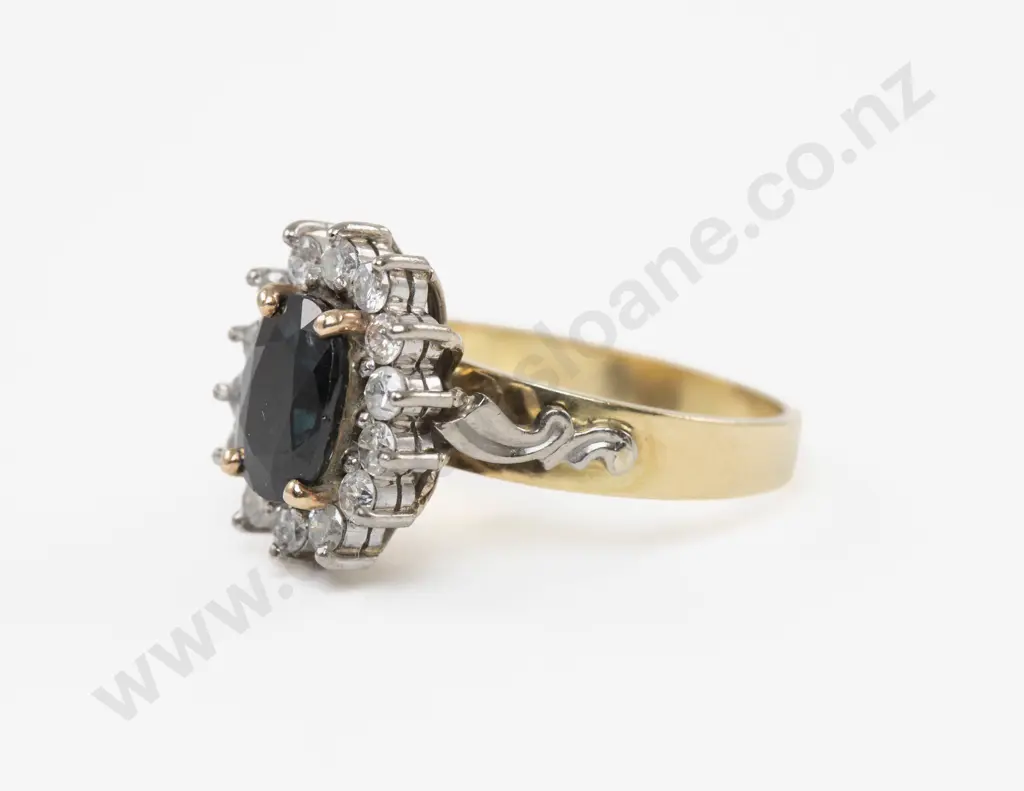 18ct 15Stone Diamond and Sapphire Cluster Ring Image 1++