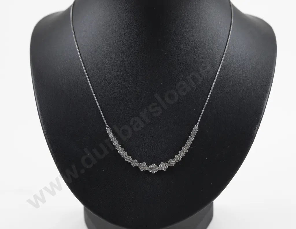 Macy & Co. New York 14ct White Gold 138Stone Dimaond Floret Cluster Necklace Image 1++