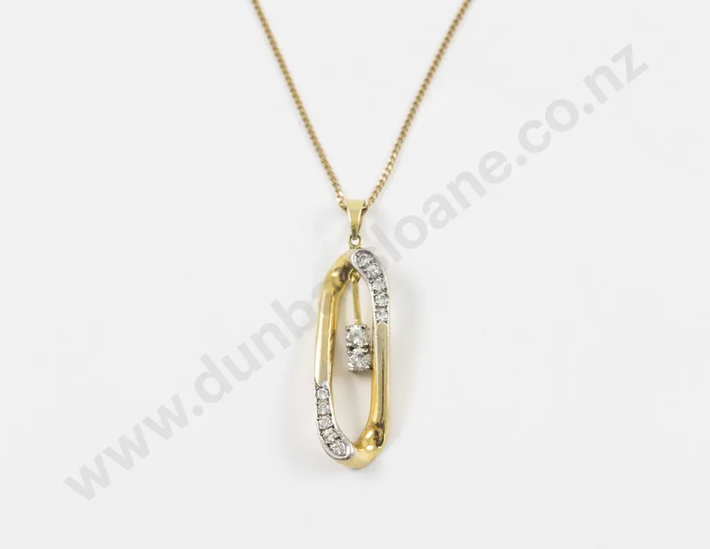 14ct Twelve Stone Diamond Pendant Image 1++