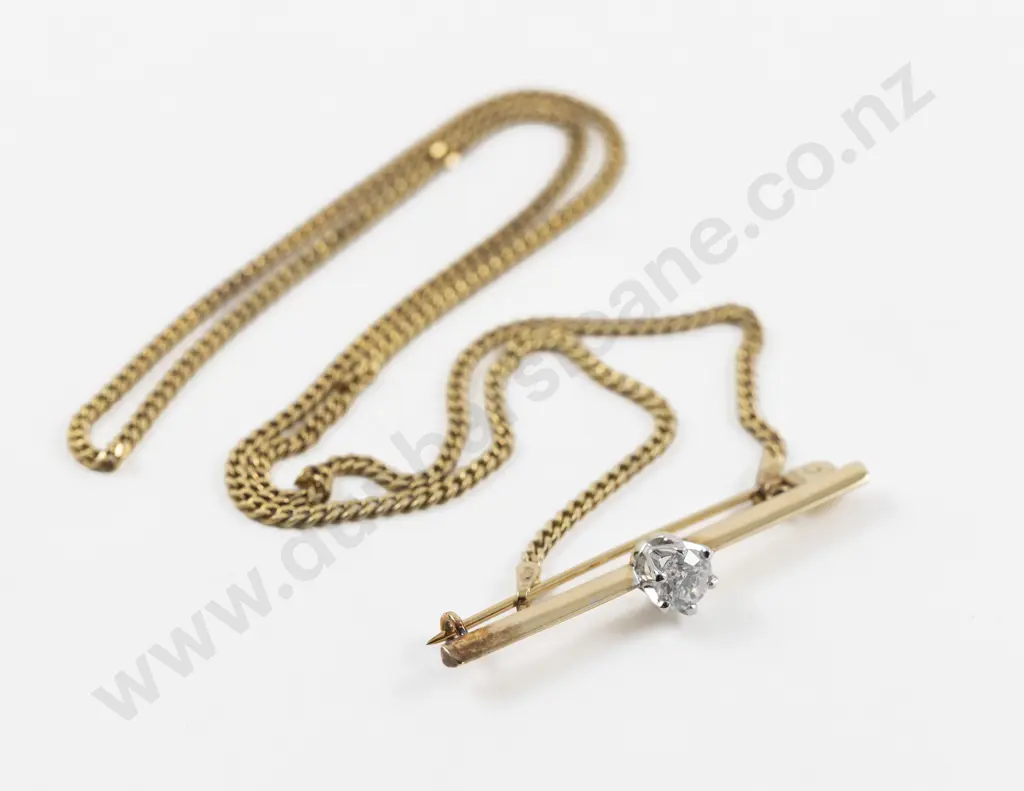 18ct Single Diamond Bar Brooch Image 1++