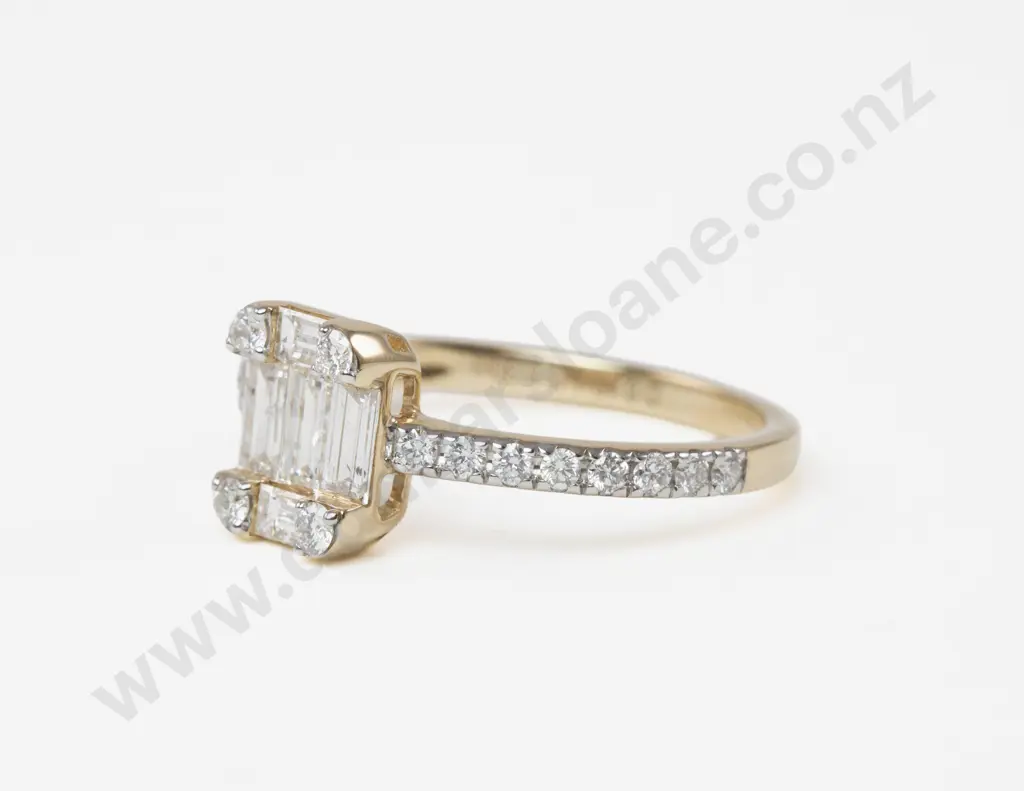 14ct 25Stone Diamond Custer Ring Image 1++