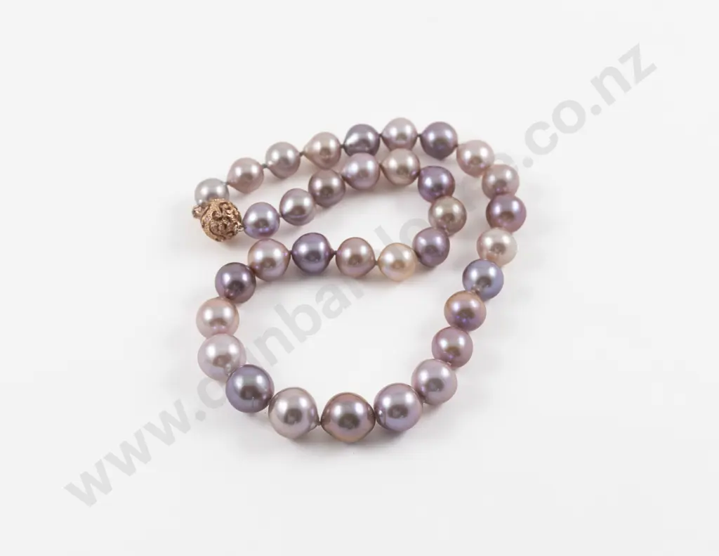 Single Strand Slightly Graduated Fresh Water Necklace Image 1++