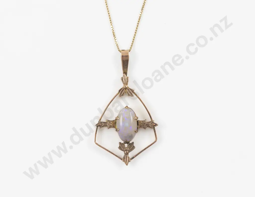 Vintage 9ct Single Stone Opal Pendant Image 1++