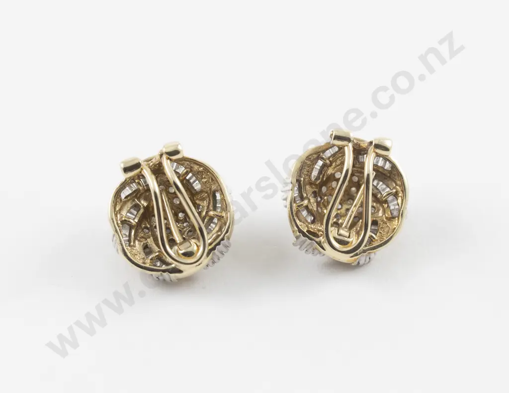 Pair 10ct 60Stone Diamond Stud Earrings Image 1++