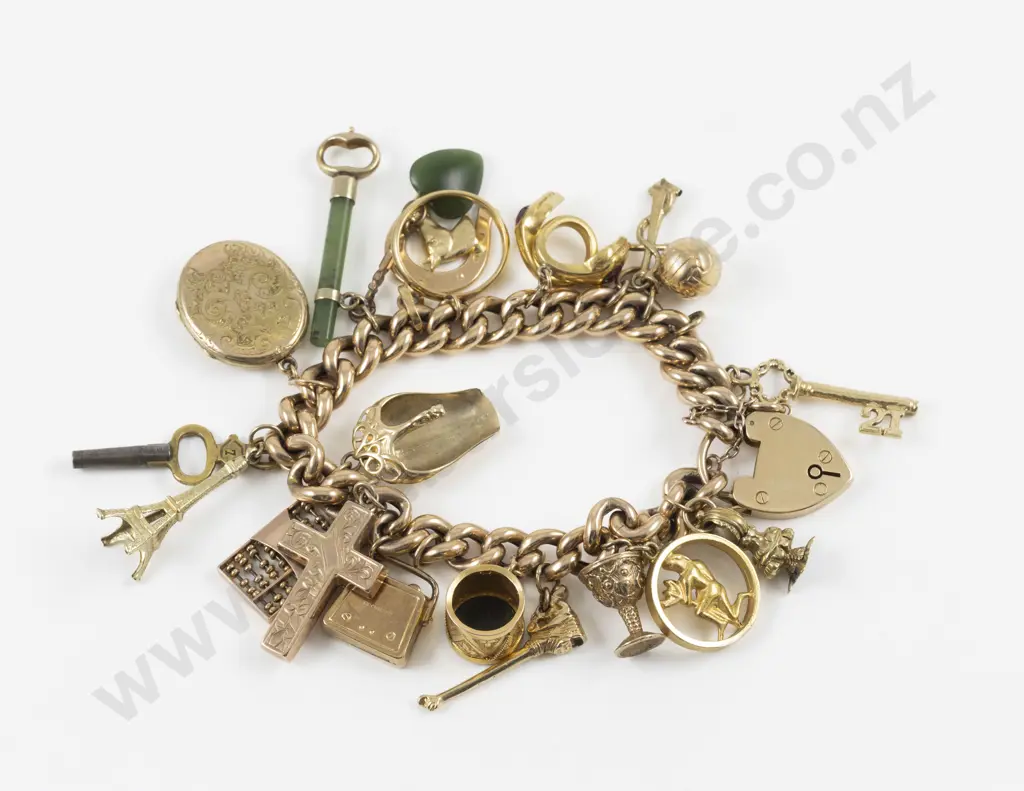 15ct Curb Link Charm Bracelet Image 1++