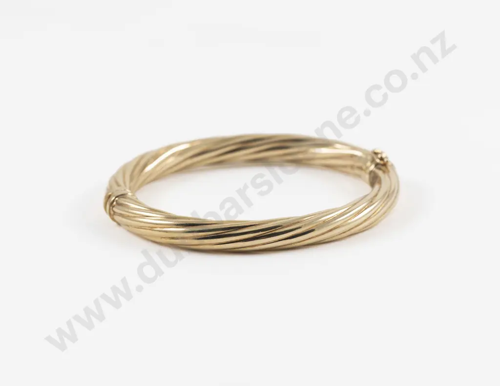 9ct Fancy Hinged Snap Bangle Image 1++