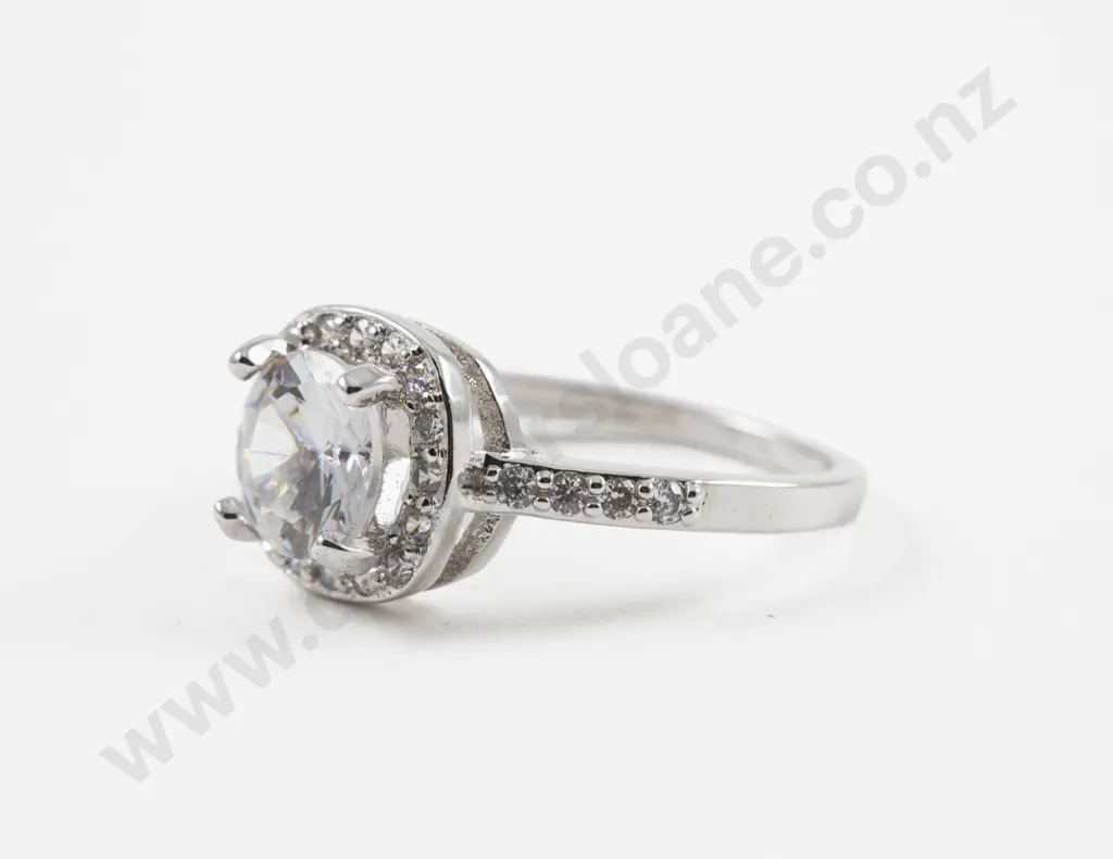 S/S Clear Crystal Cluster Ring Image 1++