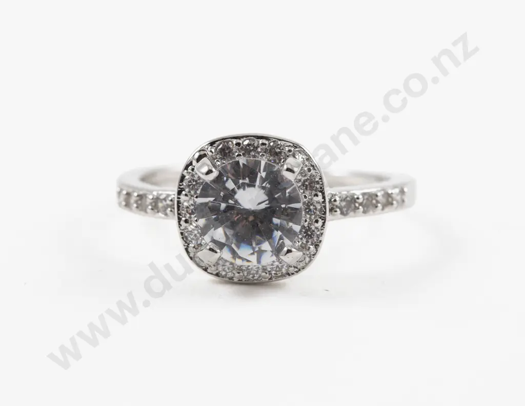 S/S Clear Crystal Cluster Ring Image 1++