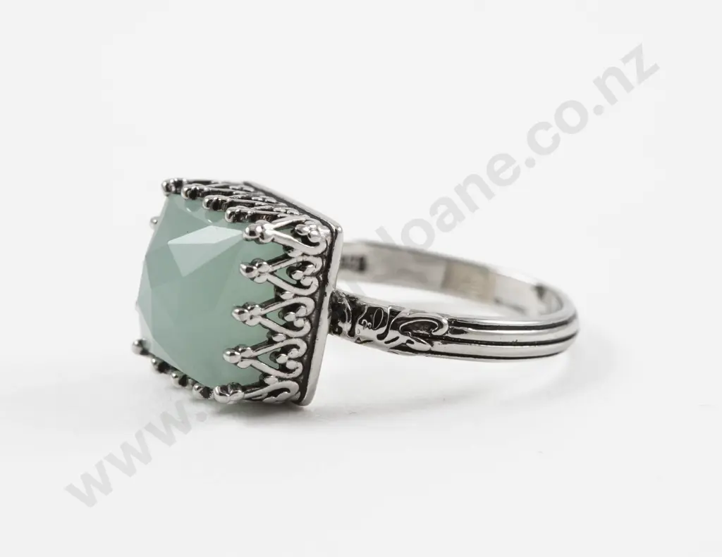 S/S Single Green Gem Stone Ring Image 1++