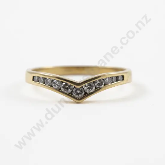 18ct Eleven Stone Diamond Band Ring