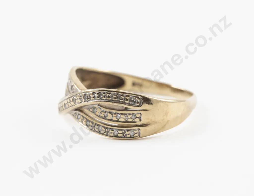 9ct 28Stone Diamond Fancy Band Ring Image 1++