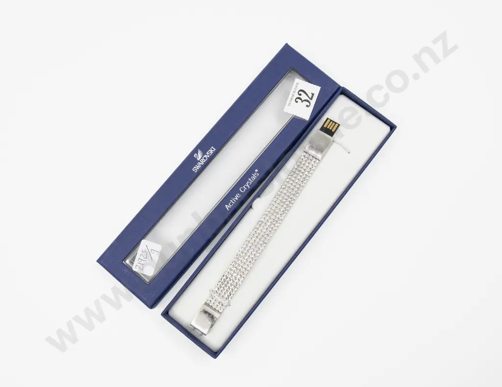 Swarovski Crystal USB Bracelet Image 1++