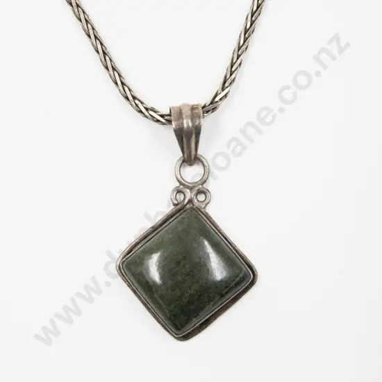 S/S Framed Single Greenstone Pendant