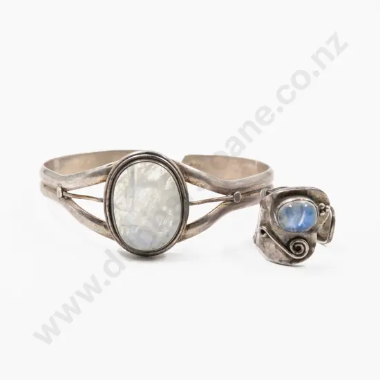 S/S Single Moonstone Cuff Bangle with Ring