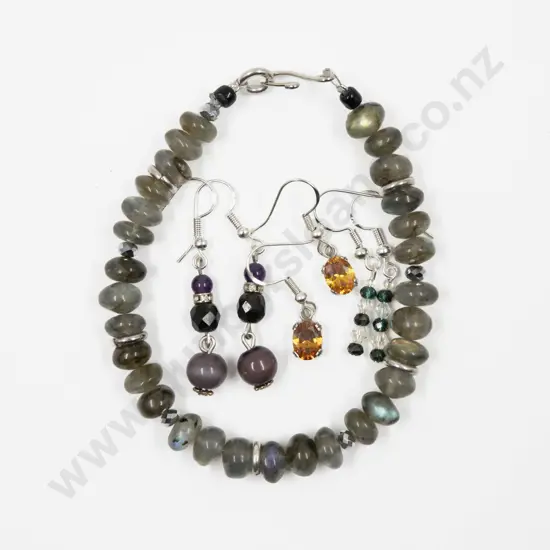 Three S/S Mounted Pendant Drop Earrings with Labradorite Bead Bracelet