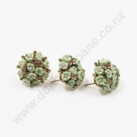 Gold Plated Clear Crystal and Ceramic Flower Cluster Ring with Matching Earrings