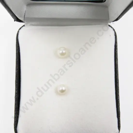 Two Unmounted 4mm Cultured Pearls