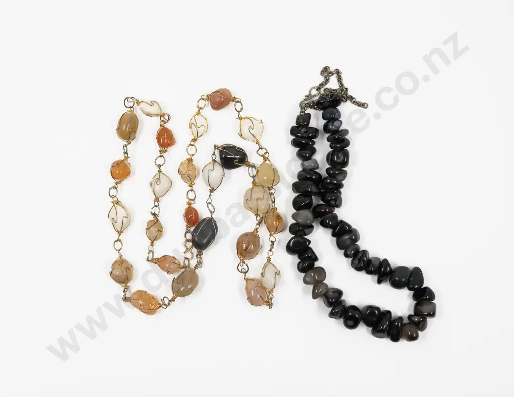 Two Single Strand Agate Bead Necklaces Image 1++