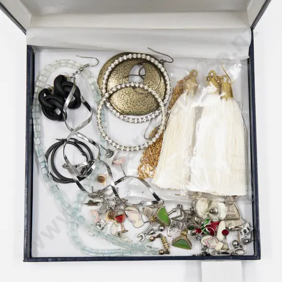 Collection of Assorted Costume Jewellery