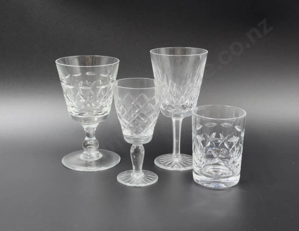 Qty of Assorted Crystal Image 1++
