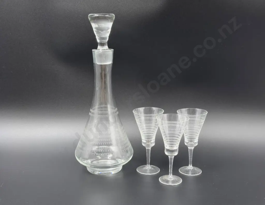 Etched Glass Decanter & Three Matching Glasses Image 1++