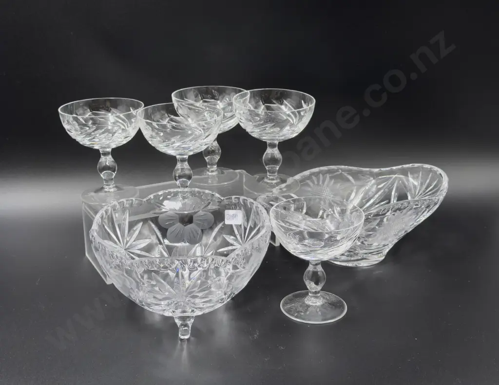Two Crystal Bowls & Assorted Glassware Image 1++