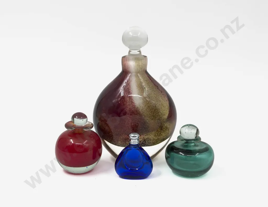 J Angus NZ Art Glass Scent Bottle & Three Other Smaller Image 1++
