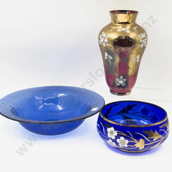 Venetian Glass Vase & Two Coloured Glass Bowls