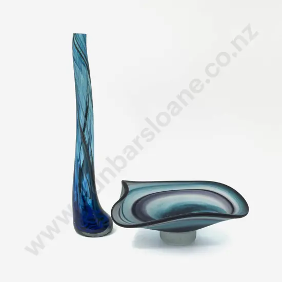 Two De Flute NZ Art Glass Pieces