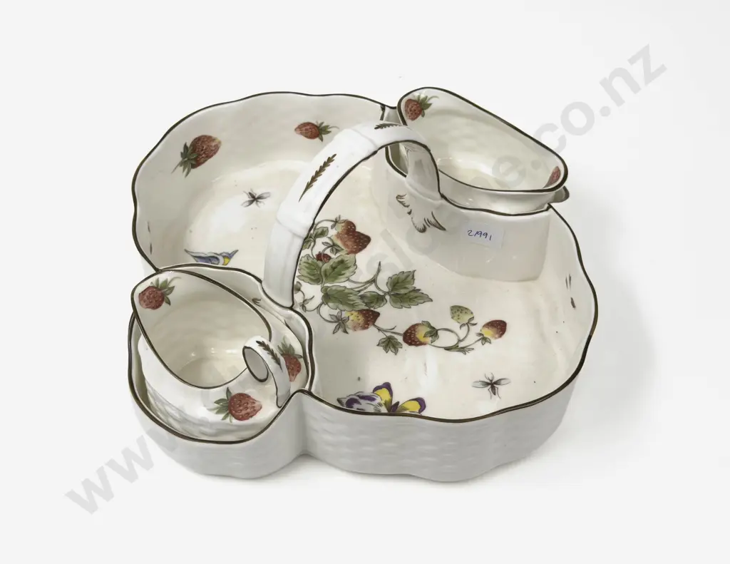 Coalport "Strawberry" Pattern Three Pce Basket Set Image 1++