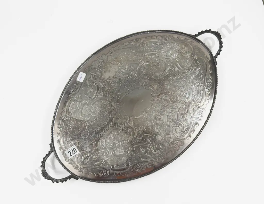 S/P Double Handled Oval Footed Tray Image 1++