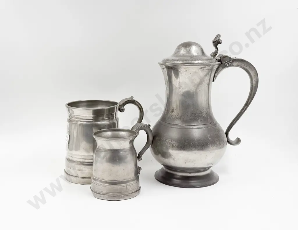 Three Pces of English Pewter Image 1++