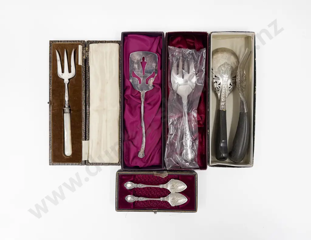 Qty of Cased S/P Cutlery Image 1++