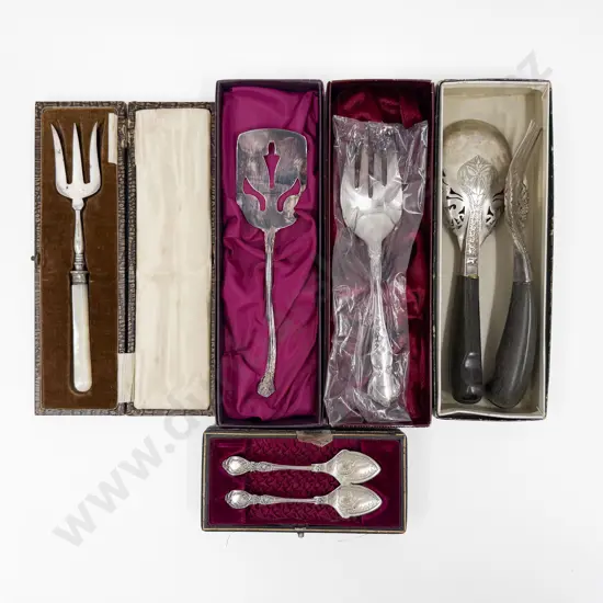 Qty of Cased S/P Cutlery