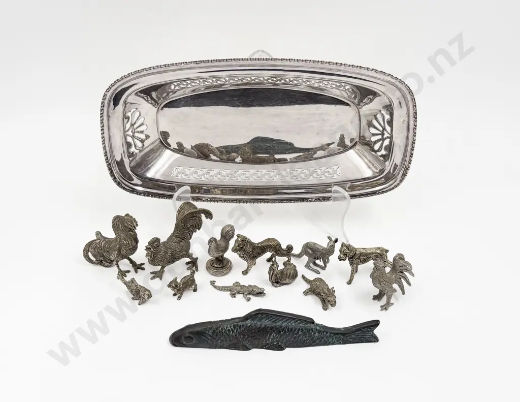 Qty of Assorted Metal Animal Ornaments etc Image 1++