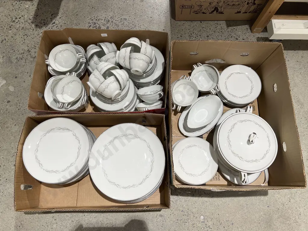 Large Qty of Assorted Noritake Dinner China Image 1++