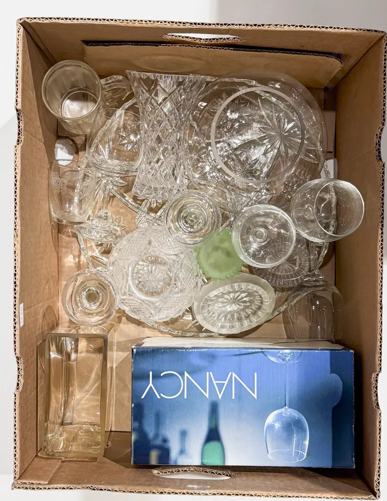 Box Qty of Assorted Crystal & Glassware Image 1++